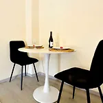 Saroko Suite